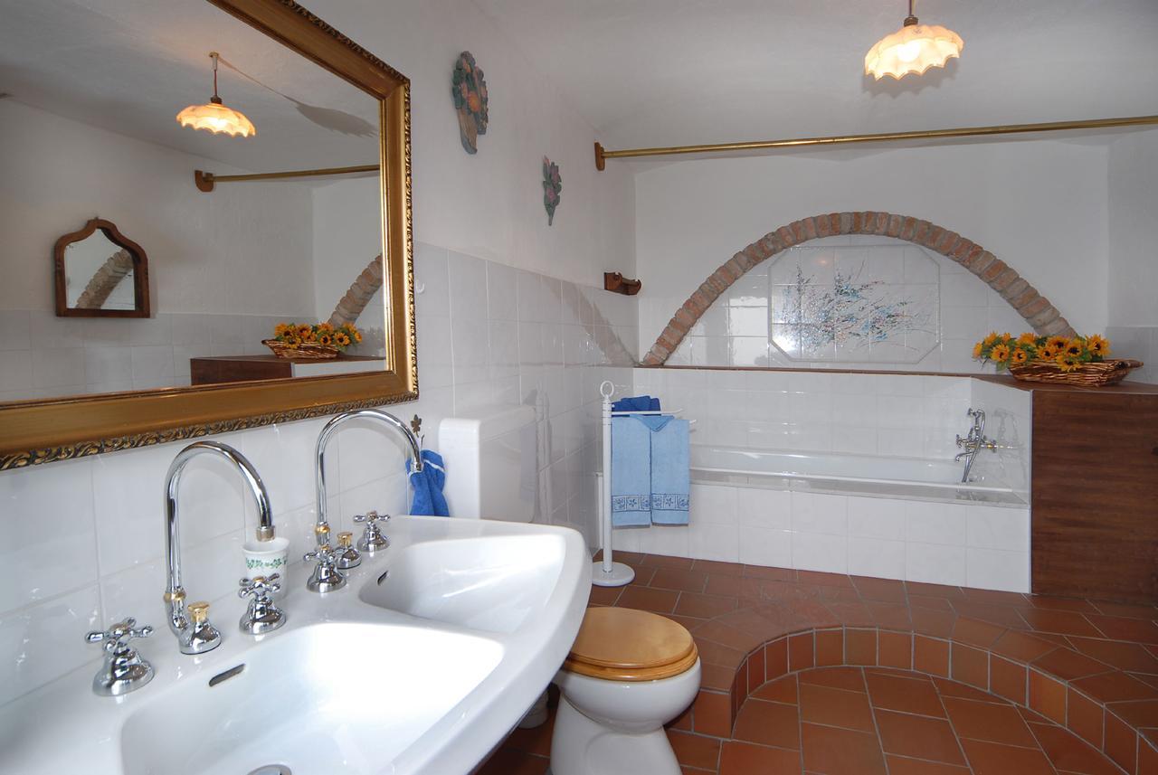 Agriturismo Sondrea Sinio Kültér fotó