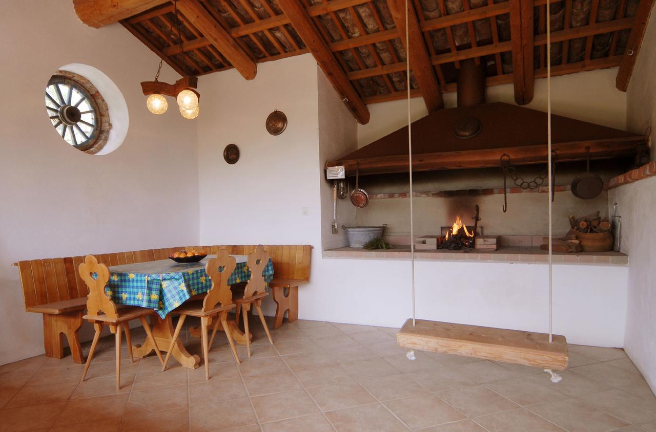 Agriturismo Sondrea Sinio Kültér fotó