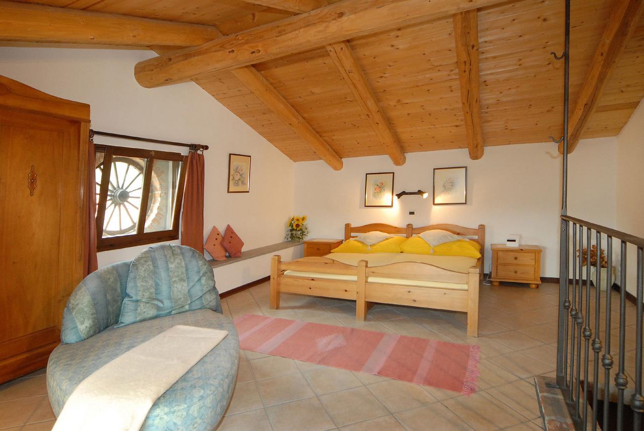 Agriturismo Sondrea Sinio Kültér fotó